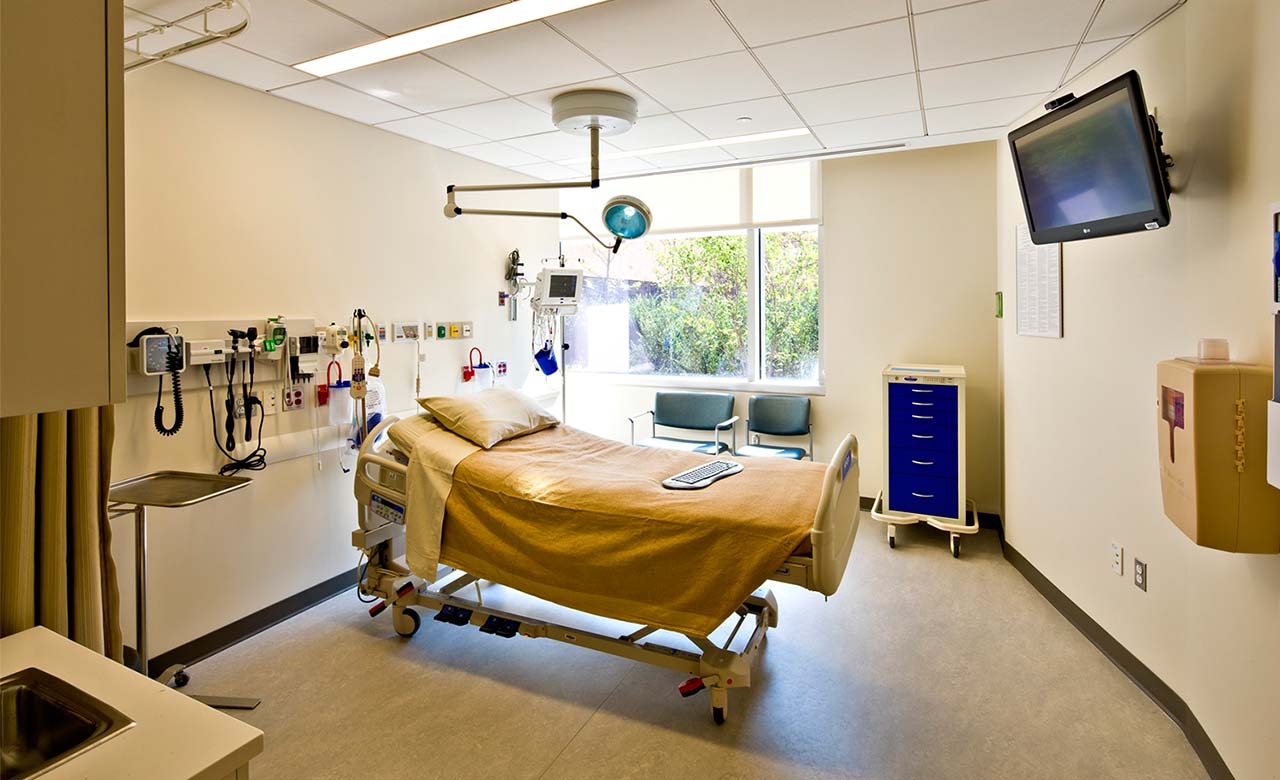Senior Emergency Unit room